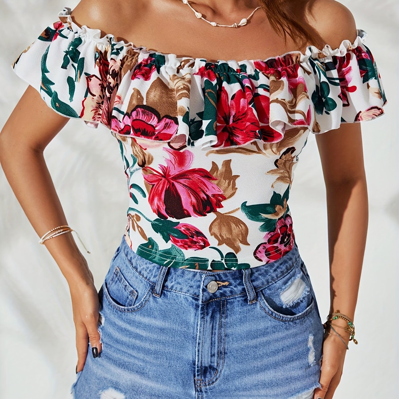 Women'S Off-Shoulder Floral Print Crop Top with Ruffles - Elegant Summer T-Shirt, Short Sleeve, Sleeveless Top|Floral Pattern Top|Ruffle Detail Top