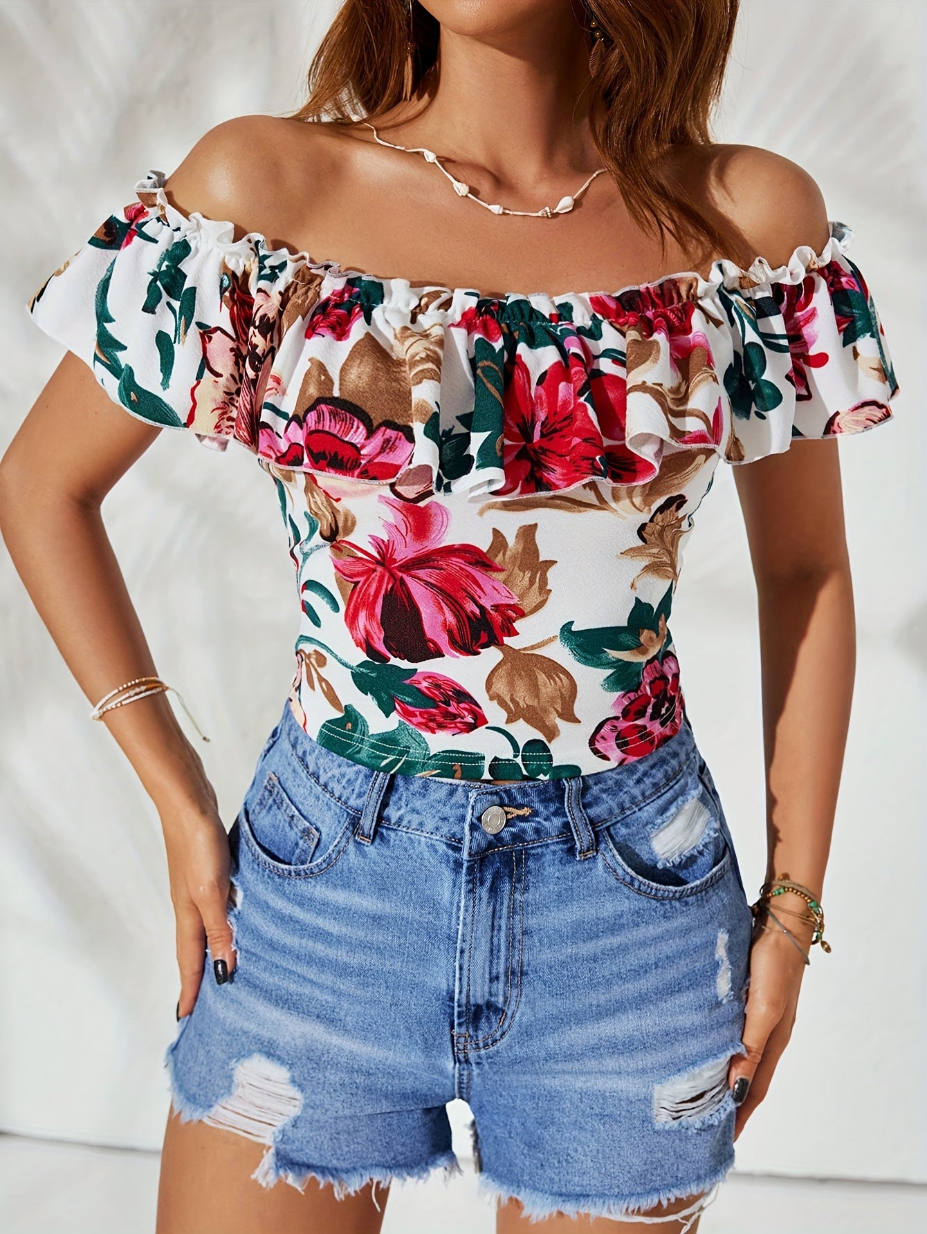 Women'S Off-Shoulder Floral Print Crop Top with Ruffles - Elegant Summer T-Shirt, Short Sleeve, Sleeveless Top|Floral Pattern Top|Ruffle Detail Top