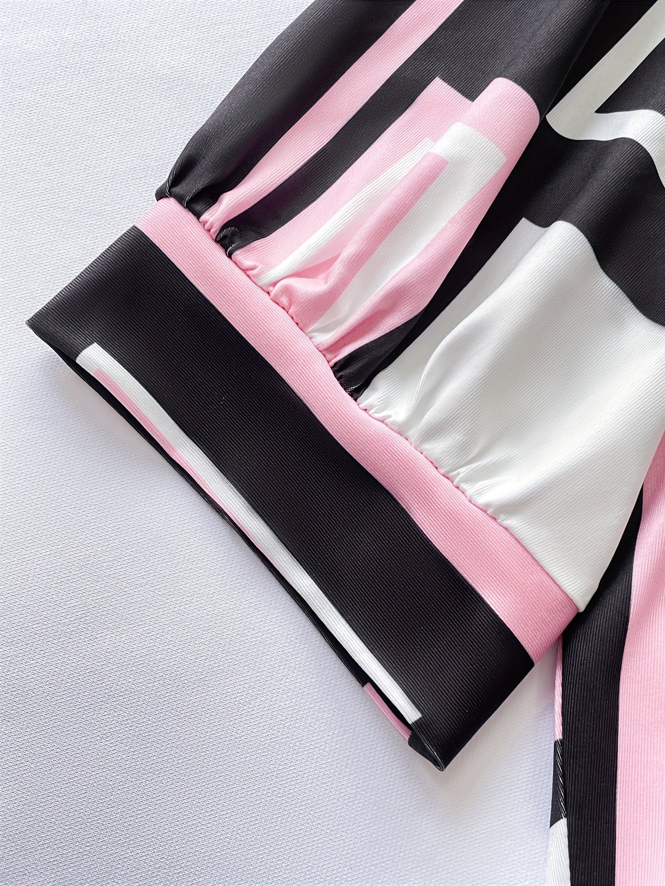 Elegant Women'S Summer Dress | Pink Geometric Print | Round Neck, Short Sleeve, Fitted Mid-Thigh Length | Polyester-Elastane Blend | Machine Washable | Ideal for Spring\u002FSummer Events, Event Attire | Geometric Print Dress | Stylish Tri