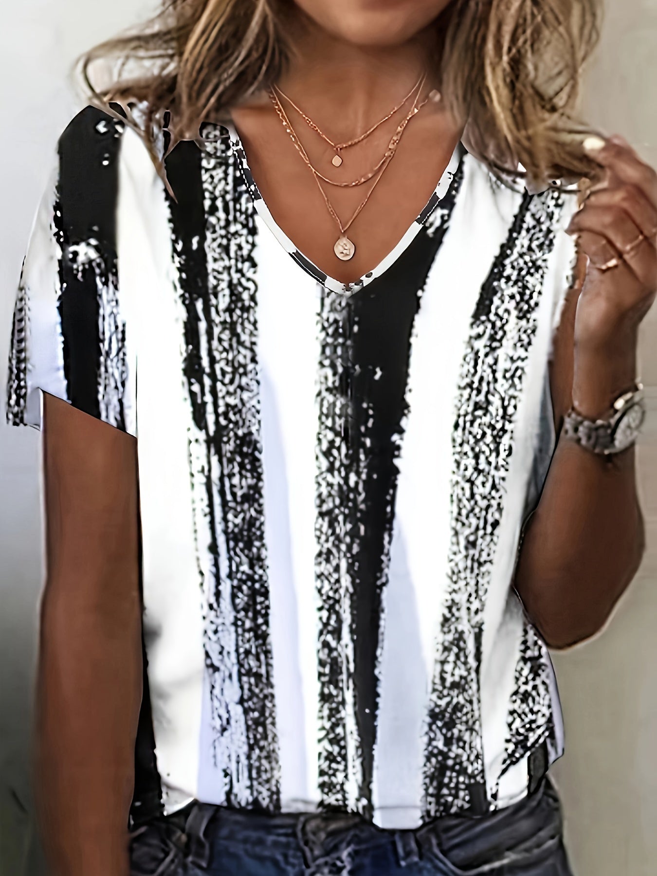 Casual Fashion Irregular Striped T-shirt
