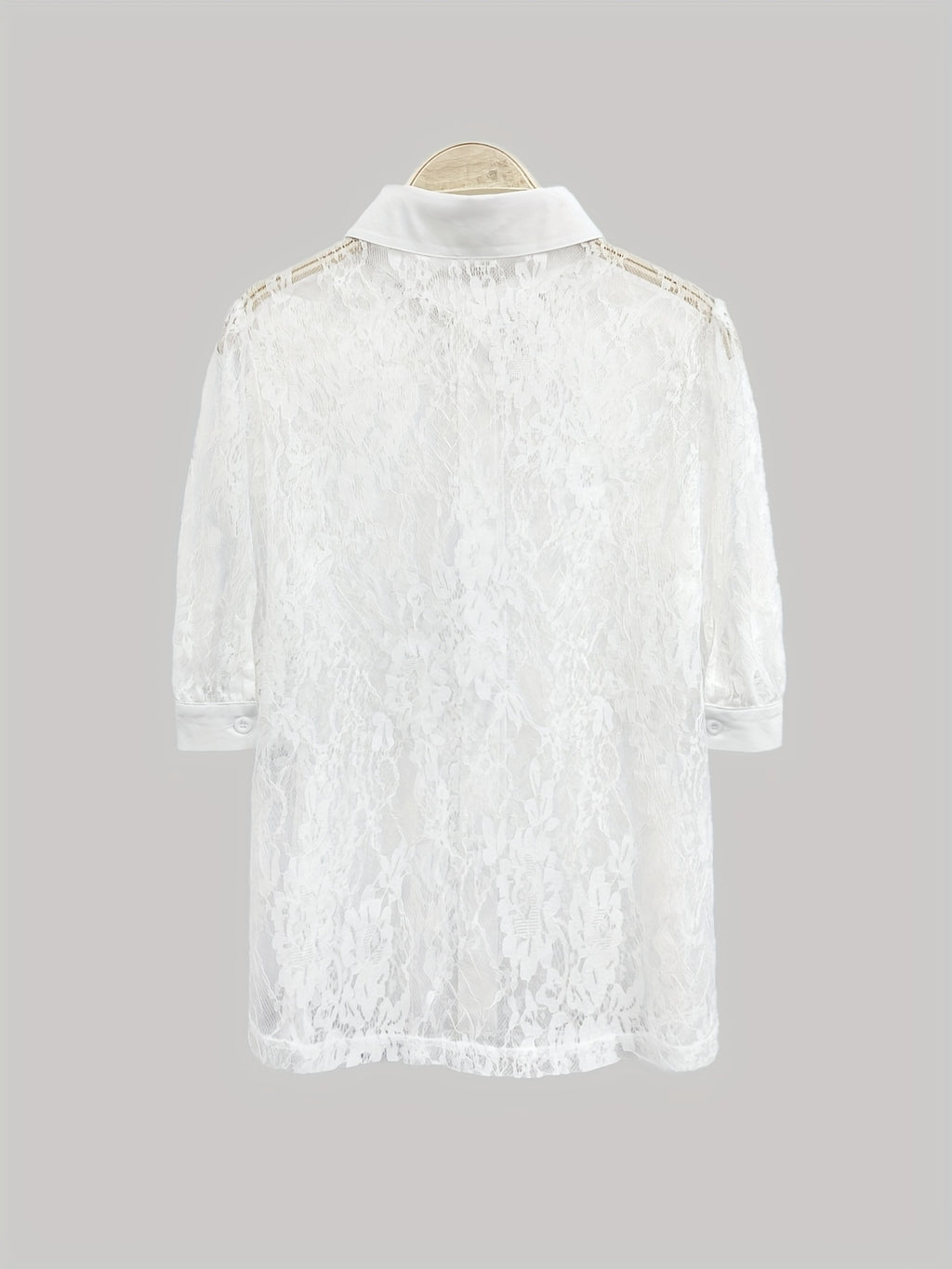 Women's Elegant Summer Short Sleeve Blouse - Semi-Sheer Lace Panel & Floral Cut-Out Design, Lightweight Breathable Fabric, Classic Collar Regular Fit Casual Chic Top for Spring\u002FSummer, Floral Print Blouse, Casual Attire, Delicate Fabric