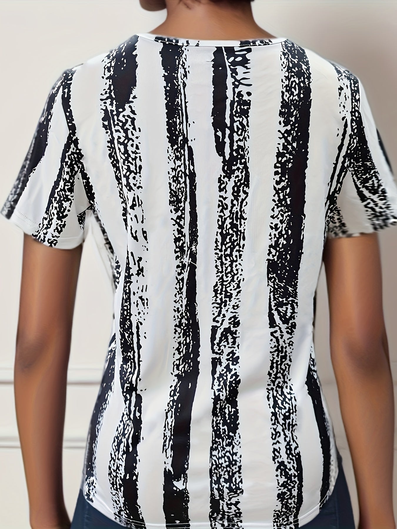 Casual Fashion Irregular Striped T-shirt