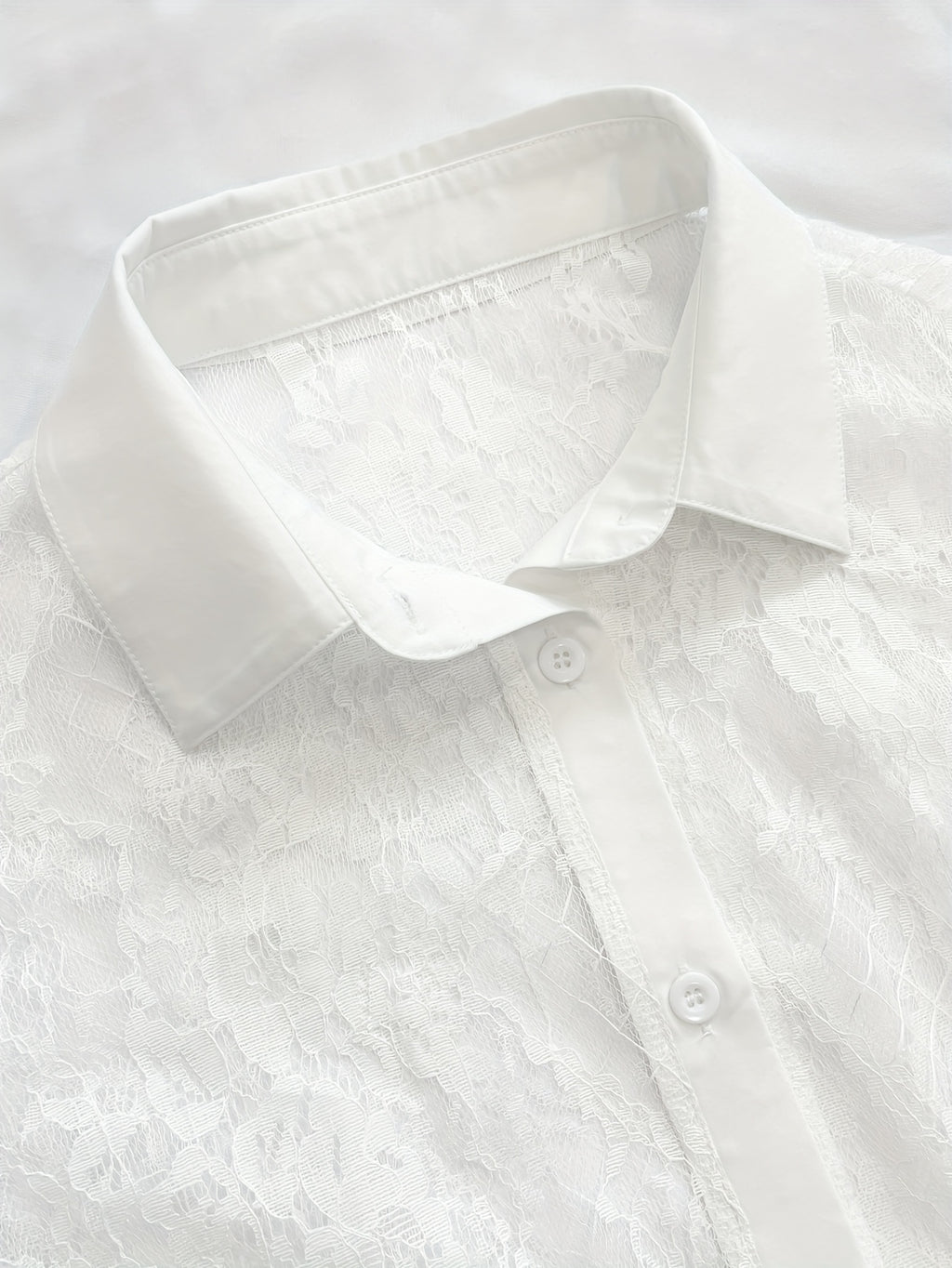 Women's Elegant Summer Short Sleeve Blouse - Semi-Sheer Lace Panel & Floral Cut-Out Design, Lightweight Breathable Fabric, Classic Collar Regular Fit Casual Chic Top for Spring\u002FSummer, Floral Print Blouse, Casual Attire, Delicate Fabric