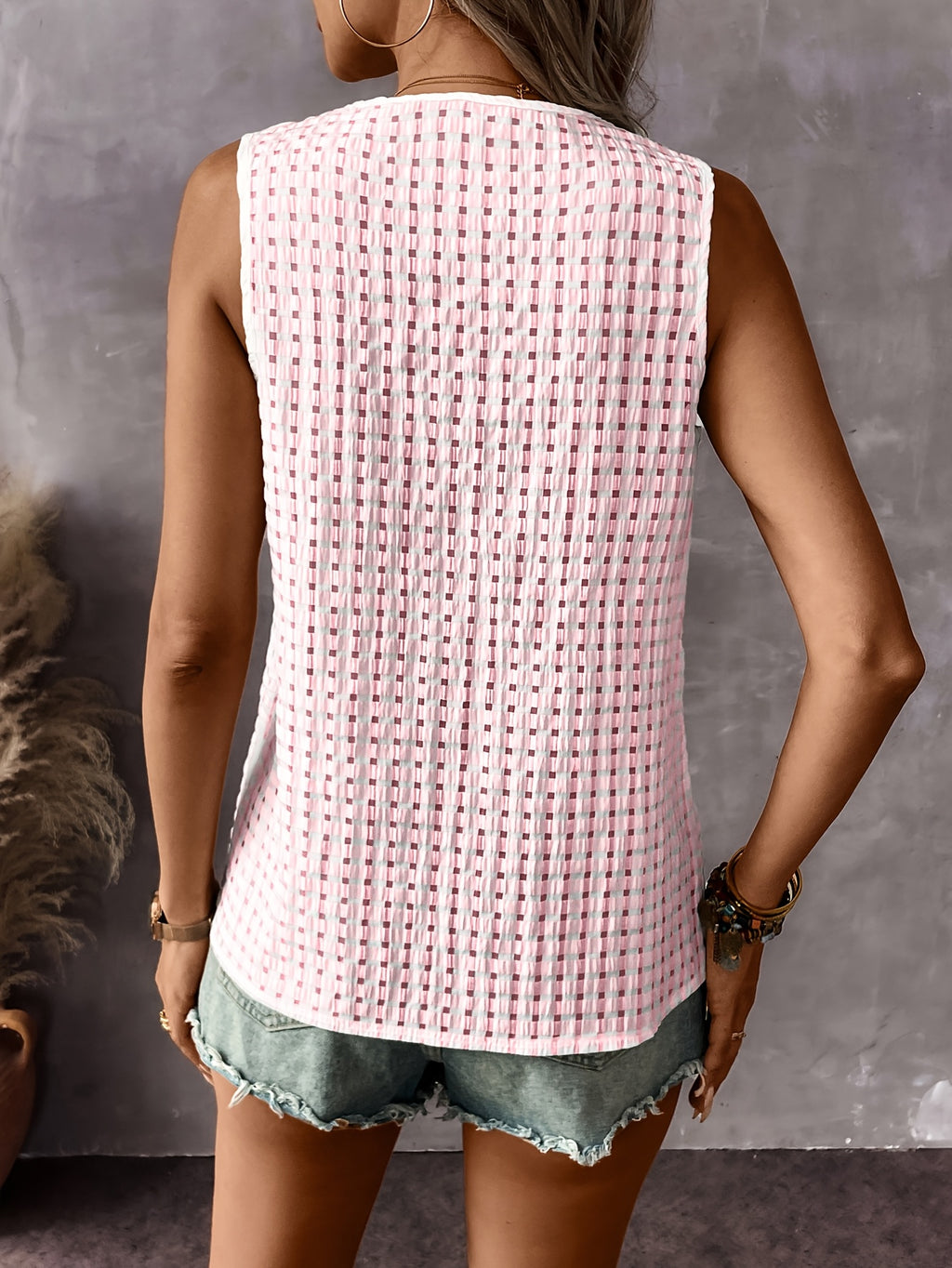 Summer Simple Casual Women's Sleeveless Vest Fashionable Summer Wear